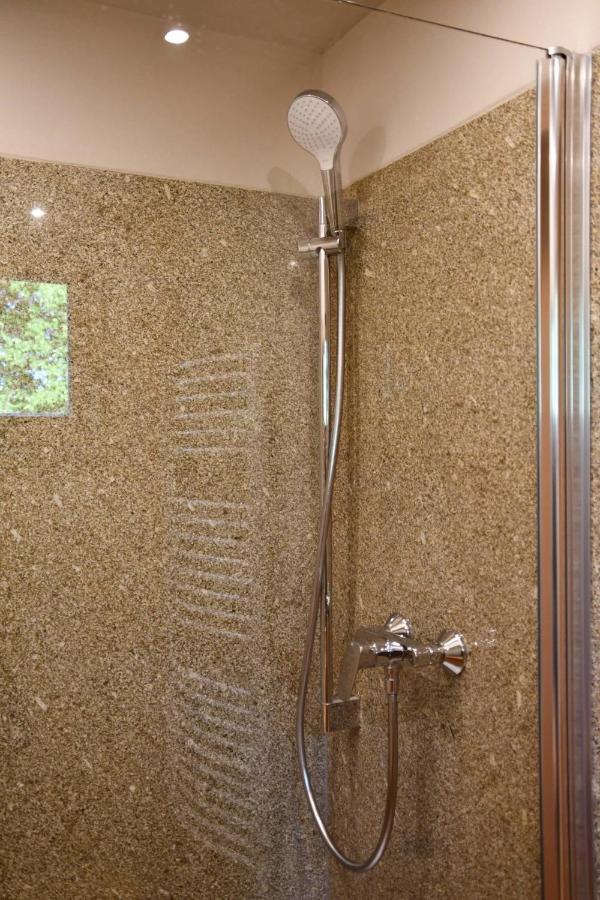 Villa Larix-Das Vollholzhaus Direkt Am Berzdorfer See กอร์ลิตซ์ ภายนอก รูปภาพ
